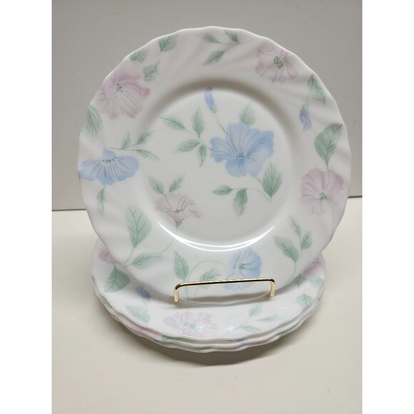 Arcopal France Chloe 8" Lunch Plates Set (4) Opal Milk Glass Flowers Pastel - Picture 1 of 7